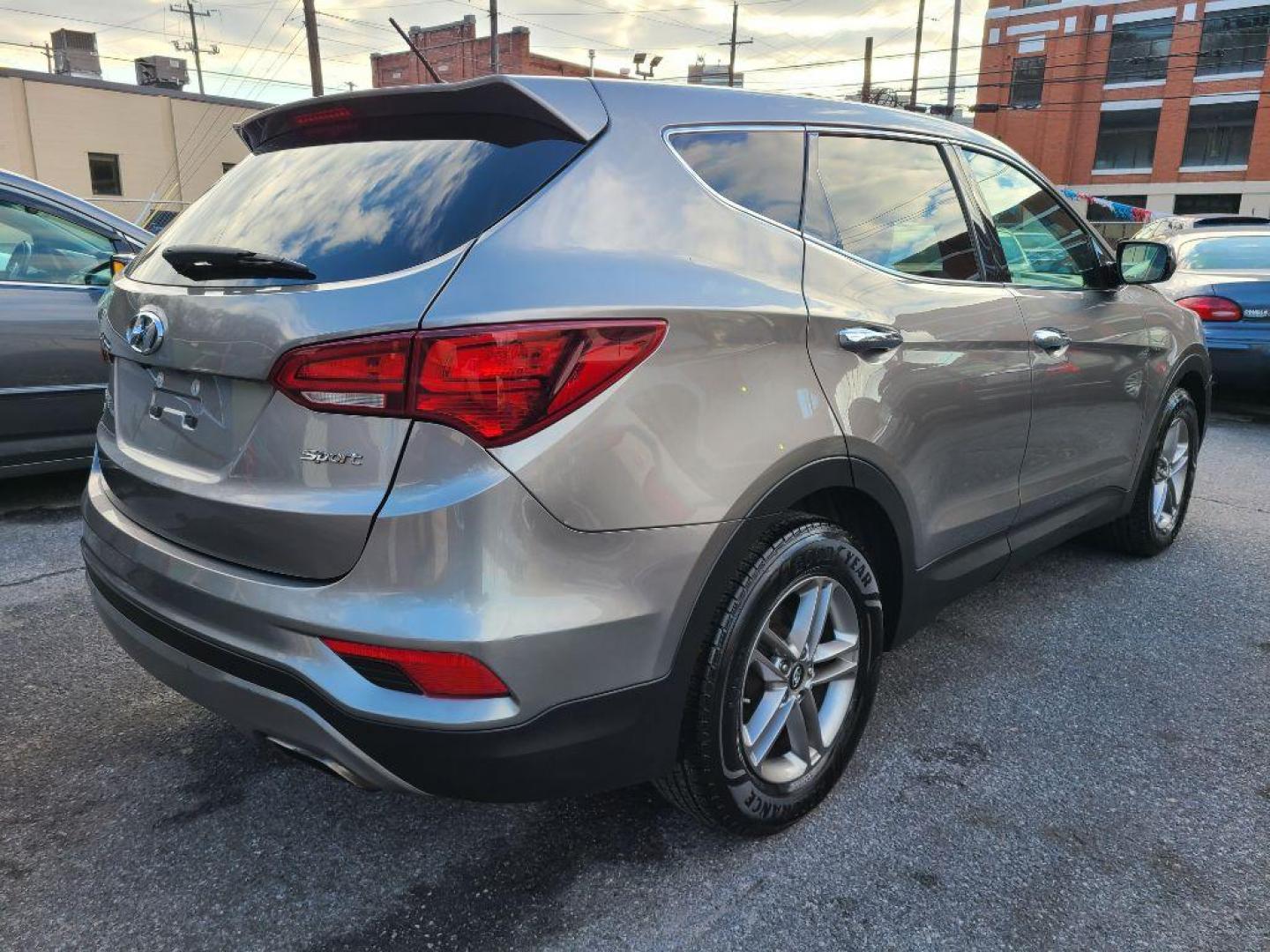 2018 GRAY HYUNDAI SANTA FE SPORT SPORT (5NMZT3LB4JH) with an 2.4L engine, Automatic transmission, located at 7981 Paxton Street, Harrisburg, PA, 17111, (717) 561-2926, 40.261490, -76.749229 - WE FINANCE!!! Good Credit/ Bad Credit/ No Credit - ALL Trade-Ins Welcomed!!! ***Guaranteed Credit Approval*** APPLY ONLINE or CALL us TODAY ;) Internet Prices and Marketplace Prices are SPECIAL discounted ***CASH DEALS*** Retail Prices are higher. Please call us to discuss your cash and finan - Photo#4