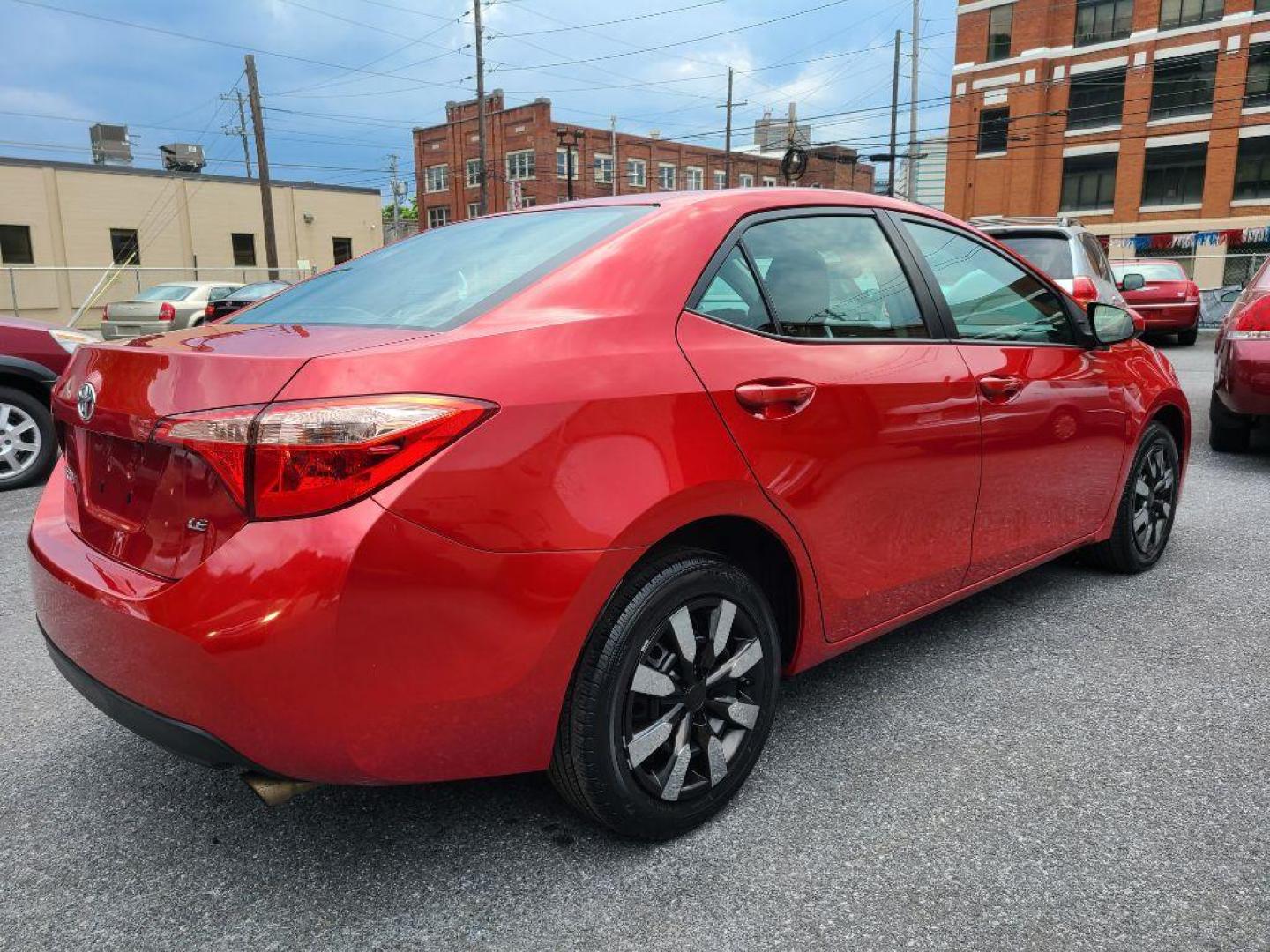 2018 RED TOYOTA COROLLA LE (2T1BURHE5JC) with an 1.8L engine, Continuously Variable transmission, located at 117 North Cameron Street, Harrisburg, PA, 17101, (717) 963-8962, 40.266762, -76.875259 - WE FINANCE!!! Good Credit/ Bad Credit/ No Credit - ALL Trade-Ins Welcomed!!! ***Guaranteed Credit Approval*** APPLY ONLINE or CALL us TODAY ;) Internet Prices and Marketplace Prices are SPECIAL discounted ***CASH DEALS*** Retail Prices are higher. Please call us to discuss your cash and finan - Photo#4