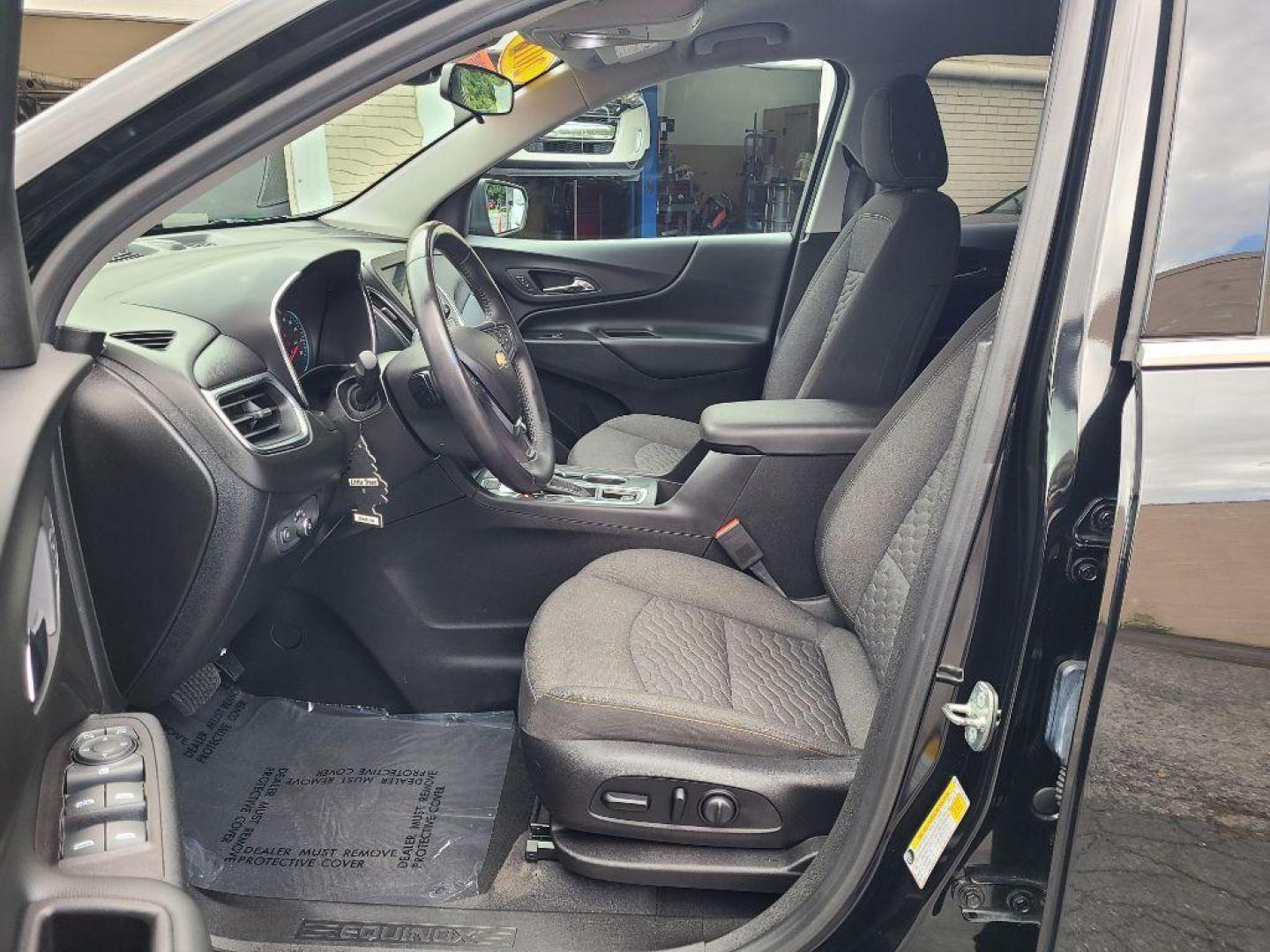 2019 BLACK CHEVROLET EQUINOX LT (2GNAXTEV5K6) with an 1.5L engine, Automatic transmission, located at 7981 Paxton Street, Harrisburg, PA, 17111, (717) 561-2926, 40.261490, -76.749229 - WE FINANCE!!! Good Credit/ Bad Credit/ No Credit - ALL Trade-Ins Welcomed!!! ***Guaranteed Credit Approval*** APPLY ONLINE or CALL us TODAY ;) Internet Prices and Marketplace Prices are SPECIAL discounted ***CASH DEALS*** Retail Prices are higher. Please call us to discuss your cash and finan - Photo#13