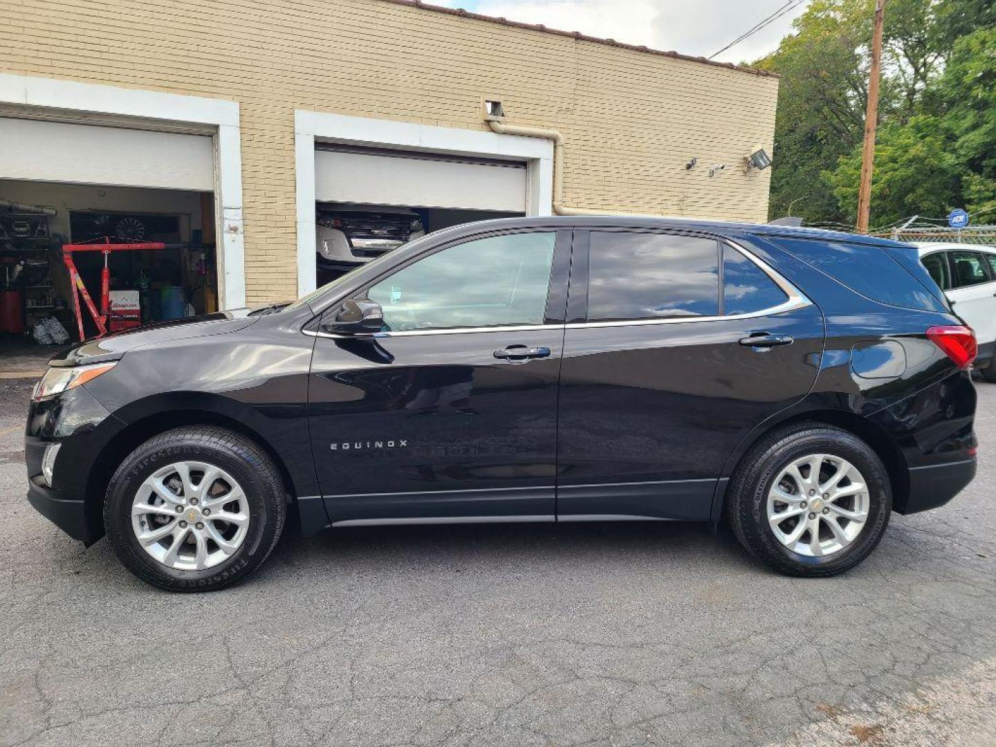 2019 BLACK CHEVROLET EQUINOX LT (2GNAXTEV5K6) with an 1.5L engine, Automatic transmission, located at 7981 Paxton Street, Harrisburg, PA, 17111, (717) 561-2926, 40.261490, -76.749229 - WE FINANCE!!! Good Credit/ Bad Credit/ No Credit - ALL Trade-Ins Welcomed!!! ***Guaranteed Credit Approval*** APPLY ONLINE or CALL us TODAY ;) Internet Prices and Marketplace Prices are SPECIAL discounted ***CASH DEALS*** Retail Prices are higher. Please call us to discuss your cash and finan - Photo#1