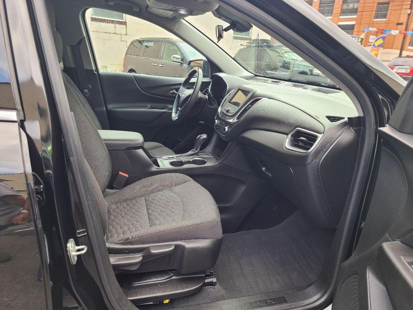 2019 BLACK CHEVROLET EQUINOX LT (2GNAXTEV5K6) with an 1.5L engine, Automatic transmission, located at 7981 Paxton Street, Harrisburg, PA, 17111, (717) 561-2926, 40.261490, -76.749229 - WE FINANCE!!! Good Credit/ Bad Credit/ No Credit - ALL Trade-Ins Welcomed!!! ***Guaranteed Credit Approval*** APPLY ONLINE or CALL us TODAY ;) Internet Prices and Marketplace Prices are SPECIAL discounted ***CASH DEALS*** Retail Prices are higher. Please call us to discuss your cash and finan - Photo#8