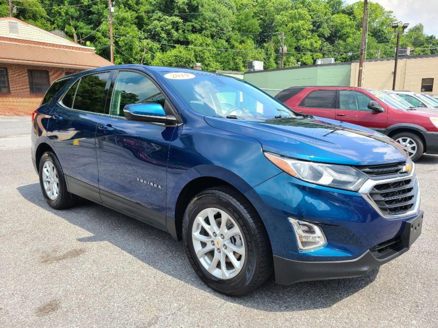 2019 BLUE CHEVROLET EQUINOX LT (2GNAXKEVXK6) with an 1.5L engine, Automatic transmission, located at 117 North Cameron Street, Harrisburg, PA, 17101, (717) 963-8962, 40.266762, -76.875259 - WE FINANCE!!! Good Credit/ Bad Credit/ No Credit - ALL Trade-Ins Welcomed!!! ***Guaranteed Credit Approval*** APPLY ONLINE or CALL us TODAY ;) Internet Prices and Marketplace Prices are SPECIAL discounted ***CASH DEALS*** Retail Prices are higher. Please call us to discuss your cash and finan - Photo#6