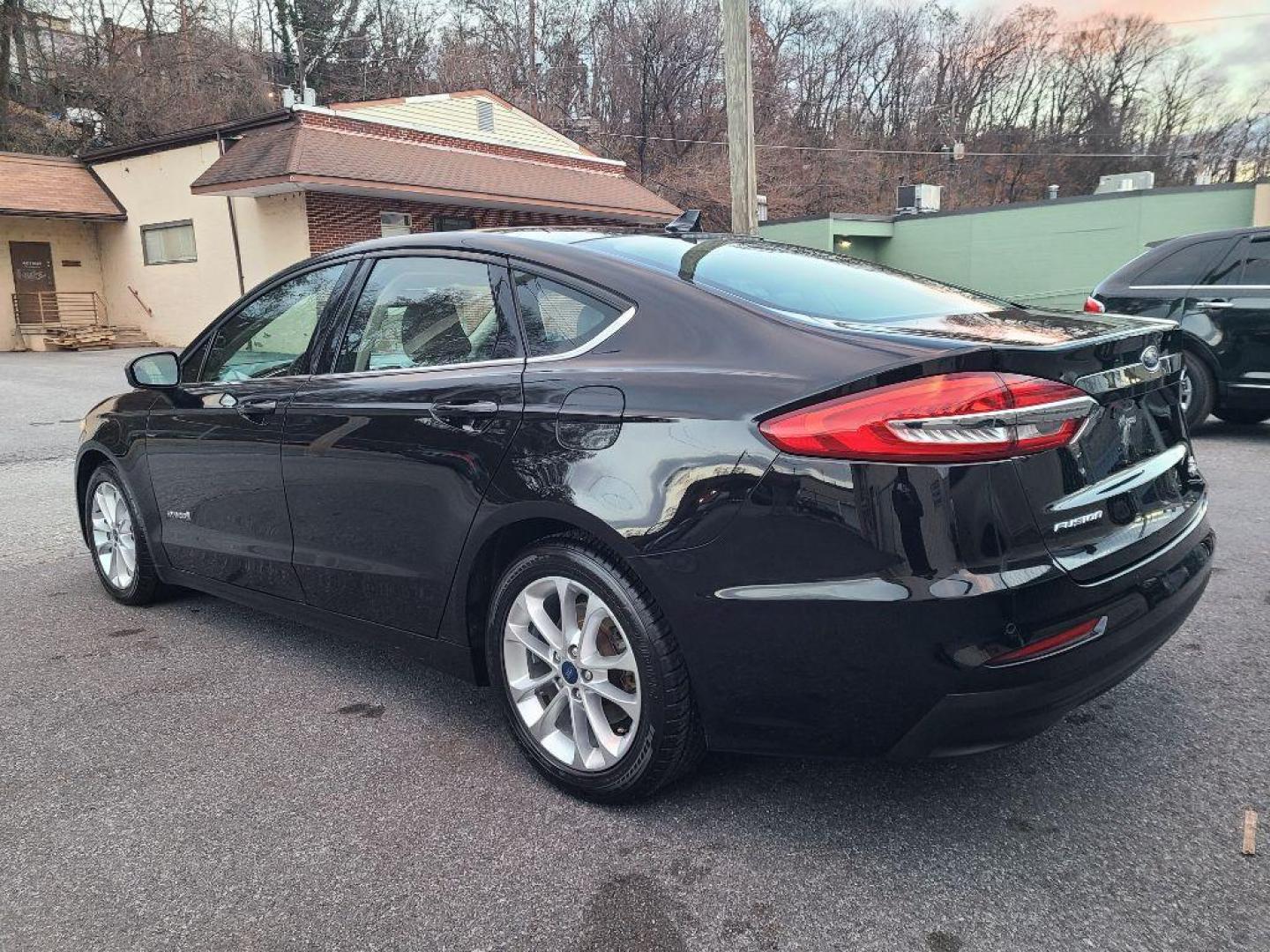 2019 BLACK FORD FUSION SE (3FA6P0LU4KR) with an 2.0L engine, Continuously Variable transmission, located at 7981 Paxton Street, Harrisburg, PA, 17111, (717) 561-2926, 40.261490, -76.749229 - WE FINANCE!!! Good Credit/ Bad Credit/ No Credit - ALL Trade-Ins Welcomed!!! ***Guaranteed Credit Approval*** APPLY ONLINE or CALL us TODAY ;) Internet Prices and Marketplace Prices are SPECIAL discounted ***CASH DEALS*** Retail Prices are higher. Please call us to discuss your cash and finan - Photo#2