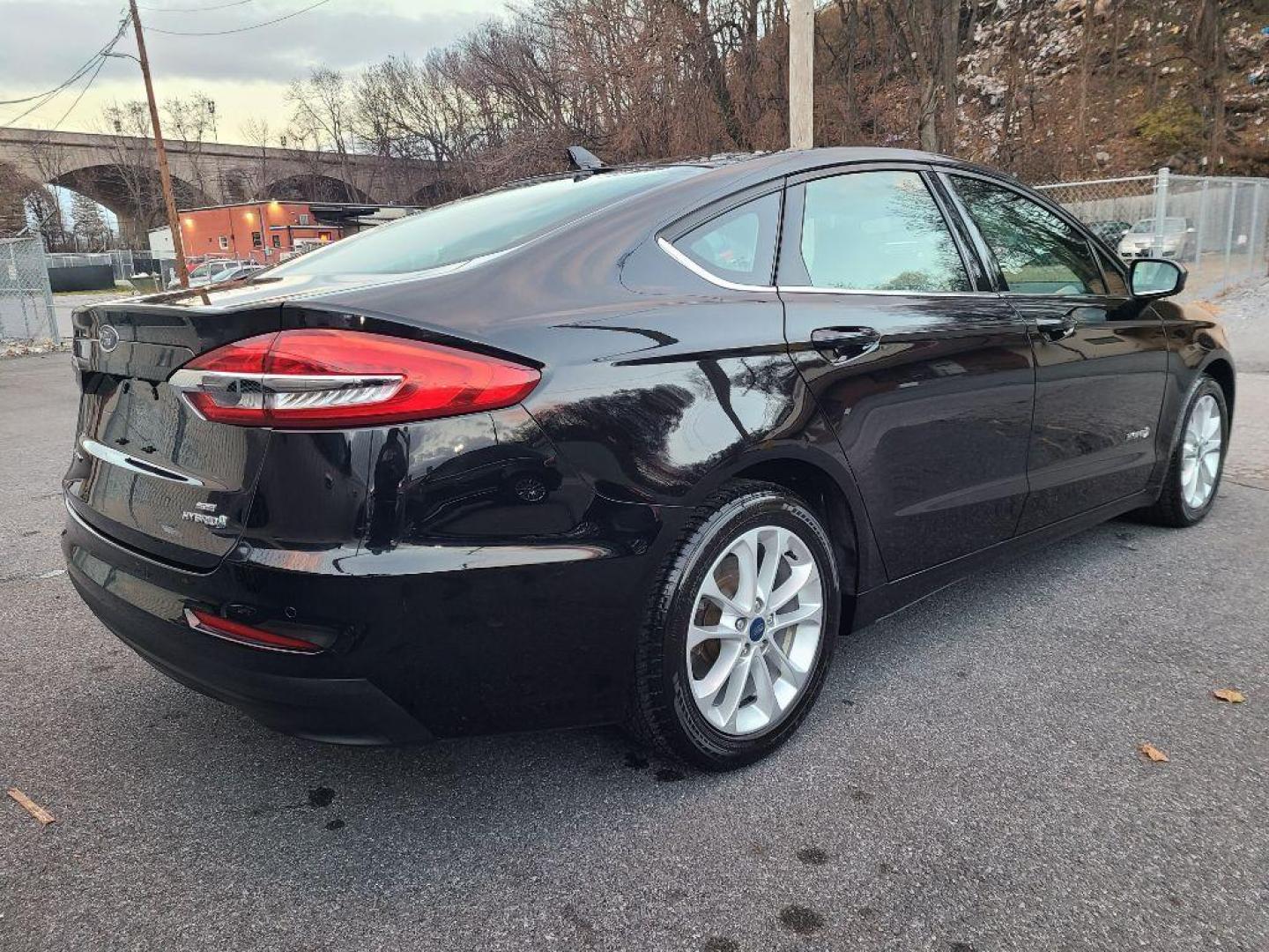 2019 BLACK FORD FUSION SE (3FA6P0LU4KR) with an 2.0L engine, Continuously Variable transmission, located at 7981 Paxton Street, Harrisburg, PA, 17111, (717) 561-2926, 40.261490, -76.749229 - WE FINANCE!!! Good Credit/ Bad Credit/ No Credit - ALL Trade-Ins Welcomed!!! ***Guaranteed Credit Approval*** APPLY ONLINE or CALL us TODAY ;) Internet Prices and Marketplace Prices are SPECIAL discounted ***CASH DEALS*** Retail Prices are higher. Please call us to discuss your cash and finan - Photo#4