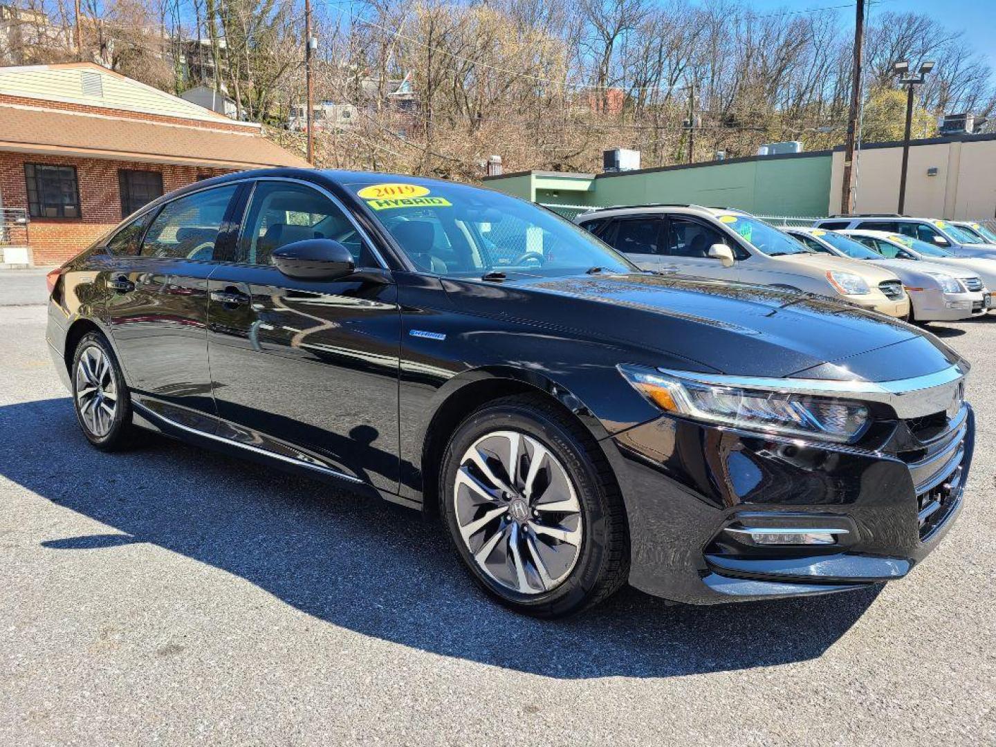 2019 BLACK HONDA ACCORD HYBRID EX (1HGCV3F46KA) with an 2.0L engine, Continuously Variable transmission, located at 7981 Paxton Street, Harrisburg, PA, 17111, (717) 561-2926, 40.261490, -76.749229 - WE FINANCE!!! Good Credit/ Bad Credit/ No Credit - ALL Trade-Ins Welcomed!!! ***Guaranteed Credit Approval*** APPLY ONLINE or CALL us TODAY ;) Internet Prices and Marketplace Prices are SPECIAL discounted ***CASH DEALS*** Retail Prices are higher. Please call us to discuss your cash and finan - Photo#6