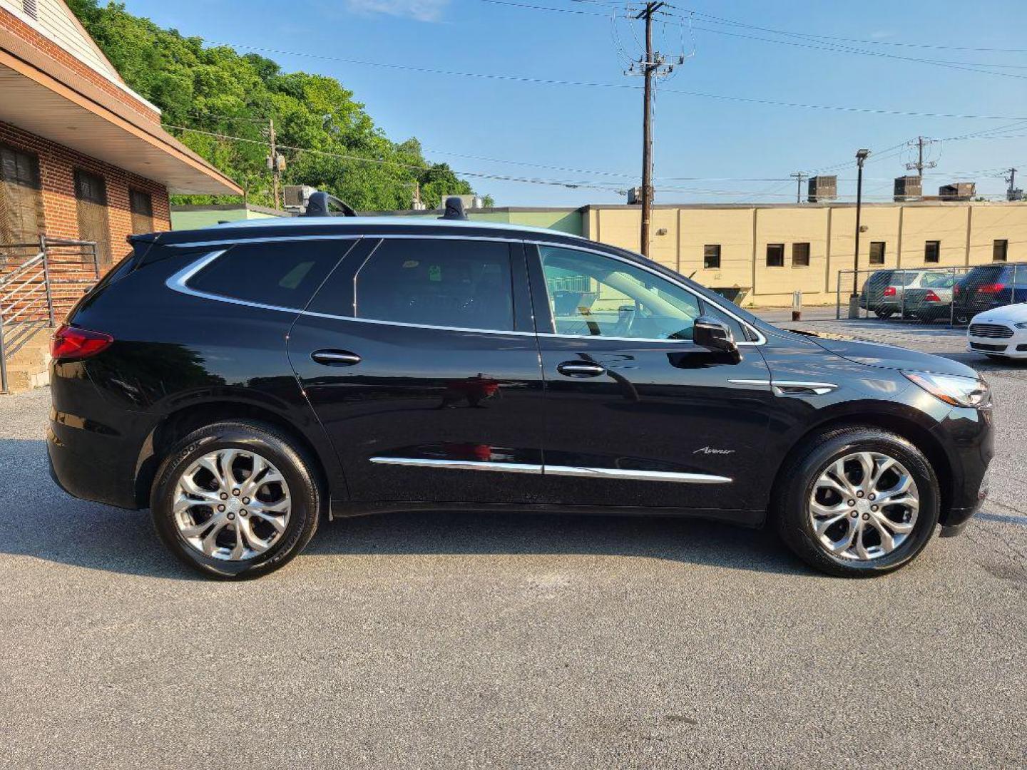 2020 BLACK BUICK ENCLAVE AVENIR (5GAEVCKW7LJ) with an 3.6L engine, Automatic transmission, located at 7981 Paxton Street, Harrisburg, PA, 17111, (717) 561-2926, 40.261490, -76.749229 - WE FINANCE!!! Good Credit/ Bad Credit/ No Credit - ALL Trade-Ins Welcomed!!! ***Guaranteed Credit Approval*** APPLY ONLINE or CALL us TODAY ;) Internet Prices and Marketplace Prices are SPECIAL discounted ***CASH DEALS*** Retail Prices are higher. Please call us to discuss your cash and finan - Photo#5