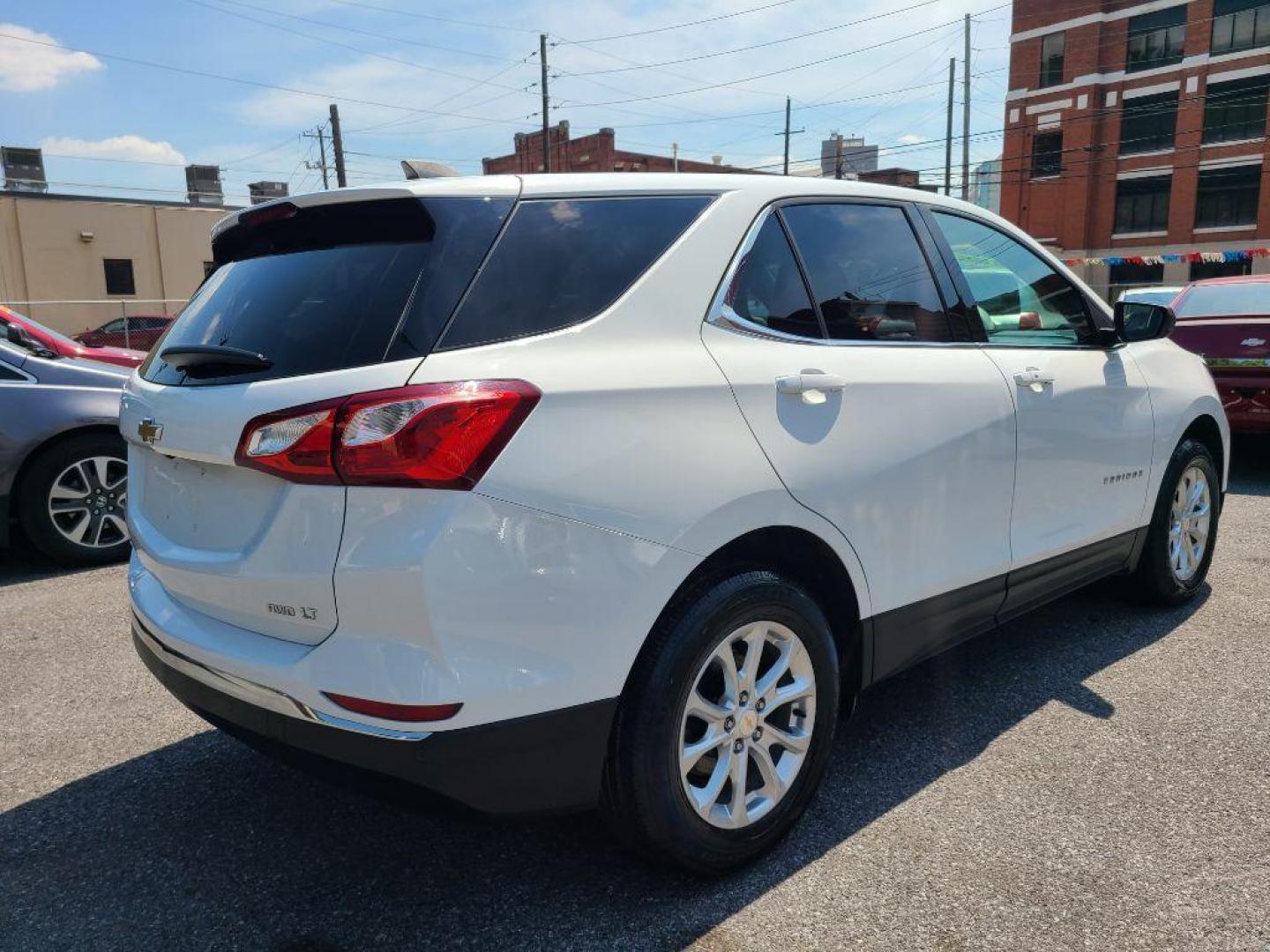 2020 WHITE CHEVROLET EQUINOX LT (2GNAXUEV3L6) with an 1.5L engine, Automatic transmission, located at 7981 Paxton Street, Harrisburg, PA, 17111, (717) 561-2926, 40.261490, -76.749229 - WE FINANCE!!! Good Credit/ Bad Credit/ No Credit - ALL Trade-Ins Welcomed!!! ***Guaranteed Credit Approval*** APPLY ONLINE or CALL us TODAY ;) Internet Prices and Marketplace Prices are SPECIAL discounted ***CASH DEALS*** Retail Prices are higher. Please call us to discuss your cash and finan - Photo#4