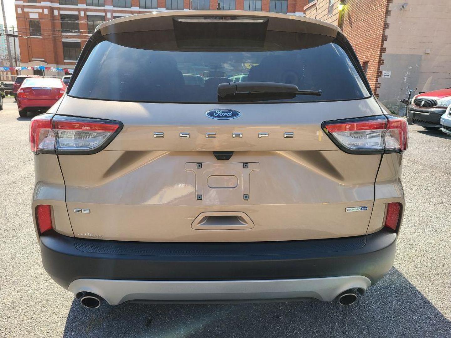 2020 TAN FORD ESCAPE SE (1FMCU9G64LU) with an 1.5L engine, Automatic transmission, located at 7981 Paxton Street, Harrisburg, PA, 17111, (717) 561-2926, 40.261490, -76.749229 - WE FINANCE!!! Good Credit/ Bad Credit/ No Credit - ALL Trade-Ins Welcomed!!! ***Guaranteed Credit Approval*** APPLY ONLINE or CALL us TODAY ;) Internet Prices and Marketplace Prices are SPECIAL discounted ***CASH DEALS*** Retail Prices are higher. Please call us to discuss your cash and finan - Photo#3