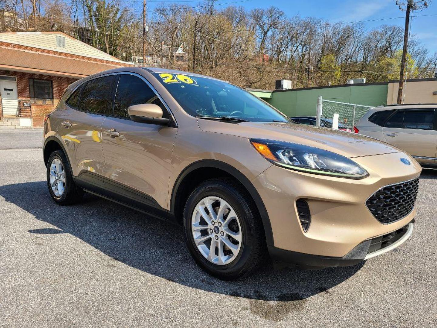 2020 TAN FORD ESCAPE SE (1FMCU9G64LU) with an 1.5L engine, Automatic transmission, located at 7981 Paxton Street, Harrisburg, PA, 17111, (717) 561-2926, 40.261490, -76.749229 - WE FINANCE!!! Good Credit/ Bad Credit/ No Credit - ALL Trade-Ins Welcomed!!! ***Guaranteed Credit Approval*** APPLY ONLINE or CALL us TODAY ;) Internet Prices and Marketplace Prices are SPECIAL discounted ***CASH DEALS*** Retail Prices are higher. Please call us to discuss your cash and finan - Photo#6