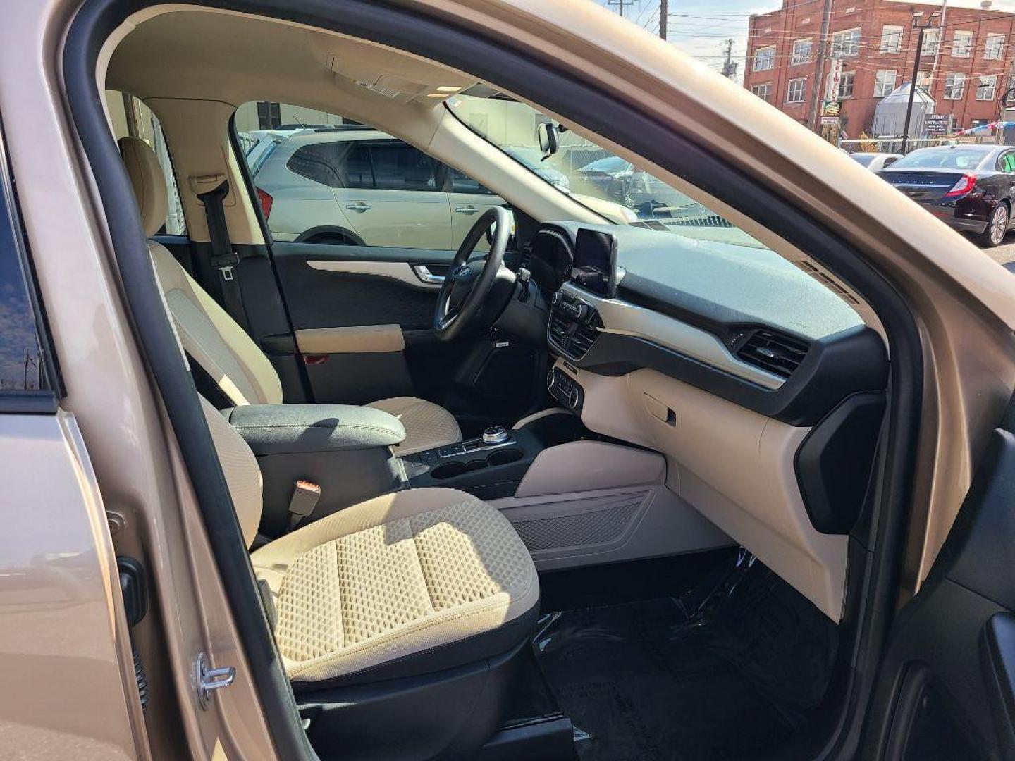 2020 TAN FORD ESCAPE SE (1FMCU9G64LU) with an 1.5L engine, Automatic transmission, located at 7981 Paxton Street, Harrisburg, PA, 17111, (717) 561-2926, 40.261490, -76.749229 - WE FINANCE!!! Good Credit/ Bad Credit/ No Credit - ALL Trade-Ins Welcomed!!! ***Guaranteed Credit Approval*** APPLY ONLINE or CALL us TODAY ;) Internet Prices and Marketplace Prices are SPECIAL discounted ***CASH DEALS*** Retail Prices are higher. Please call us to discuss your cash and finan - Photo#8